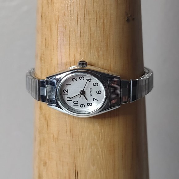 Silver Tone Metal Stretch Band Watch - Picture 1 of 13